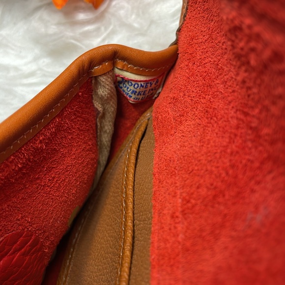 🌺 Dooney & Bourke belt bag / crossbody bag 🌺 - Picture 7 of 13